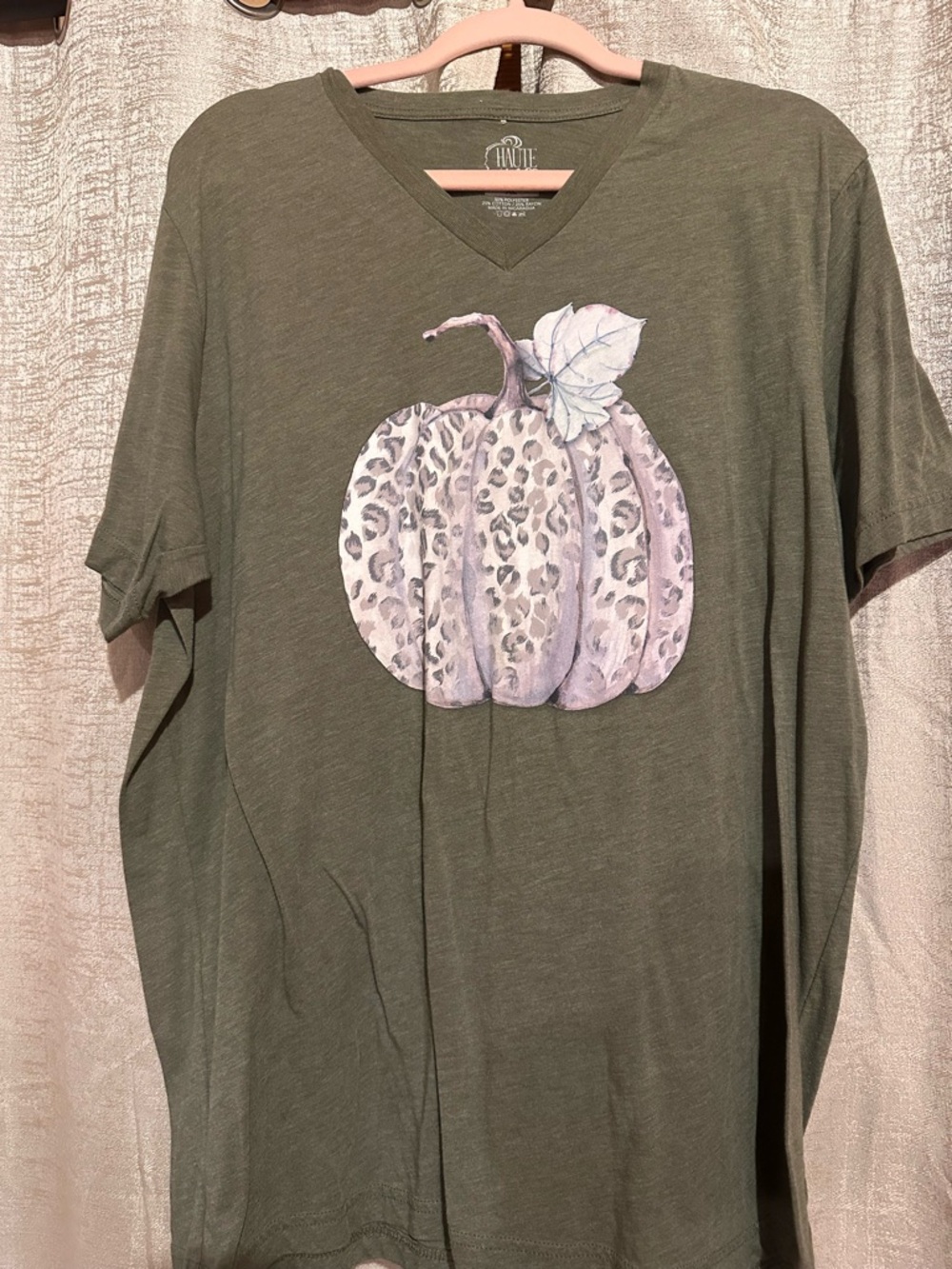 Candie's Olive Green Short Sleeve Tee with Pink Leopard Pumpkin Graphic